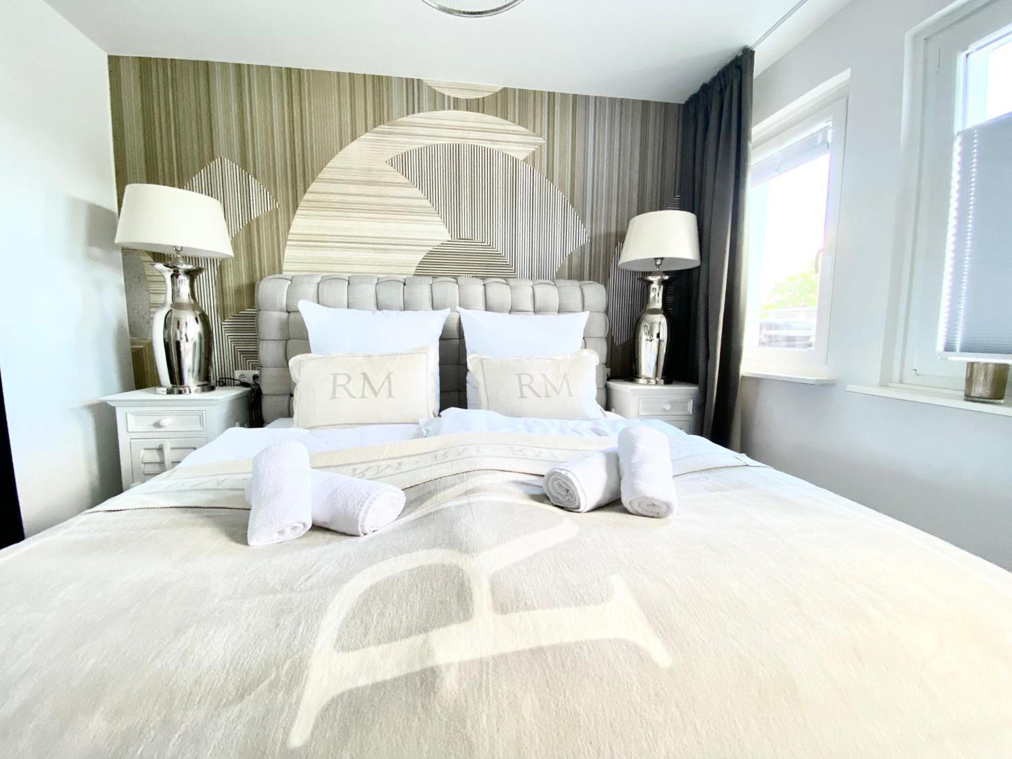 North Coast Suites Deluxe Hamburg-Rahlstedt Exteriör bild